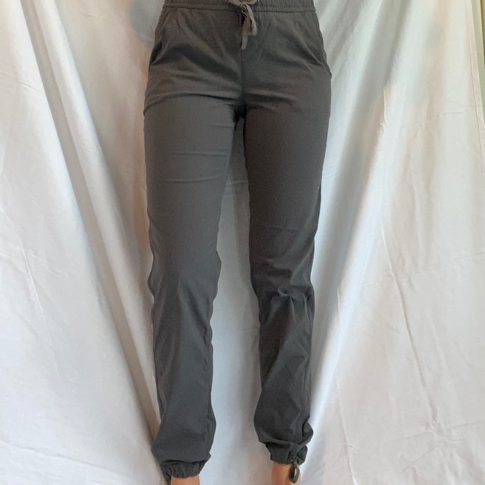 Eddie Bauer hiking joggers!!